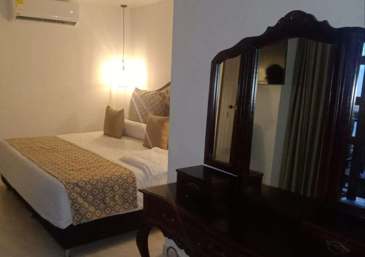 Hotel Dorado Plaza Calle del Arsenal Cartagena