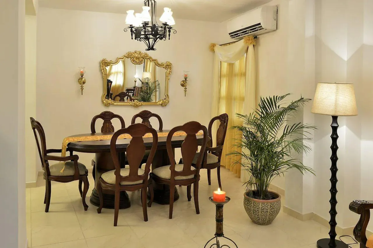 Hotel Dorado Plaza Calle del Arsenal Cartagena Colombia